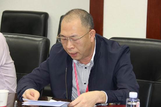 說明: 深圳職業(yè)技術(shù)學(xué)院黨委副書記、紀委書記楊平現(xiàn)場致辭