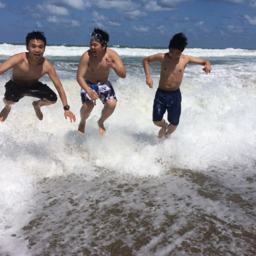 贏在起跑線？中國(guó)孩子赴美留學(xué)是否越早越好？